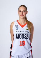 Greta  Nemes