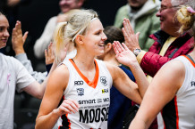 Griaustinis uostamiestyje: LCC kapitonė Loceniecė palieka klubą 