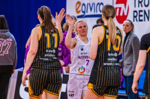 Šiaulietės „Open Smart Way MLKL“ reguliarųjį sezoną baigė tarp trijų geriausių komandų